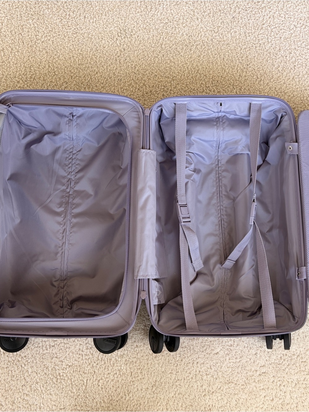 BÉIS Lavender International small Carry-On Spinner Suitcase - Picture 3 of 8